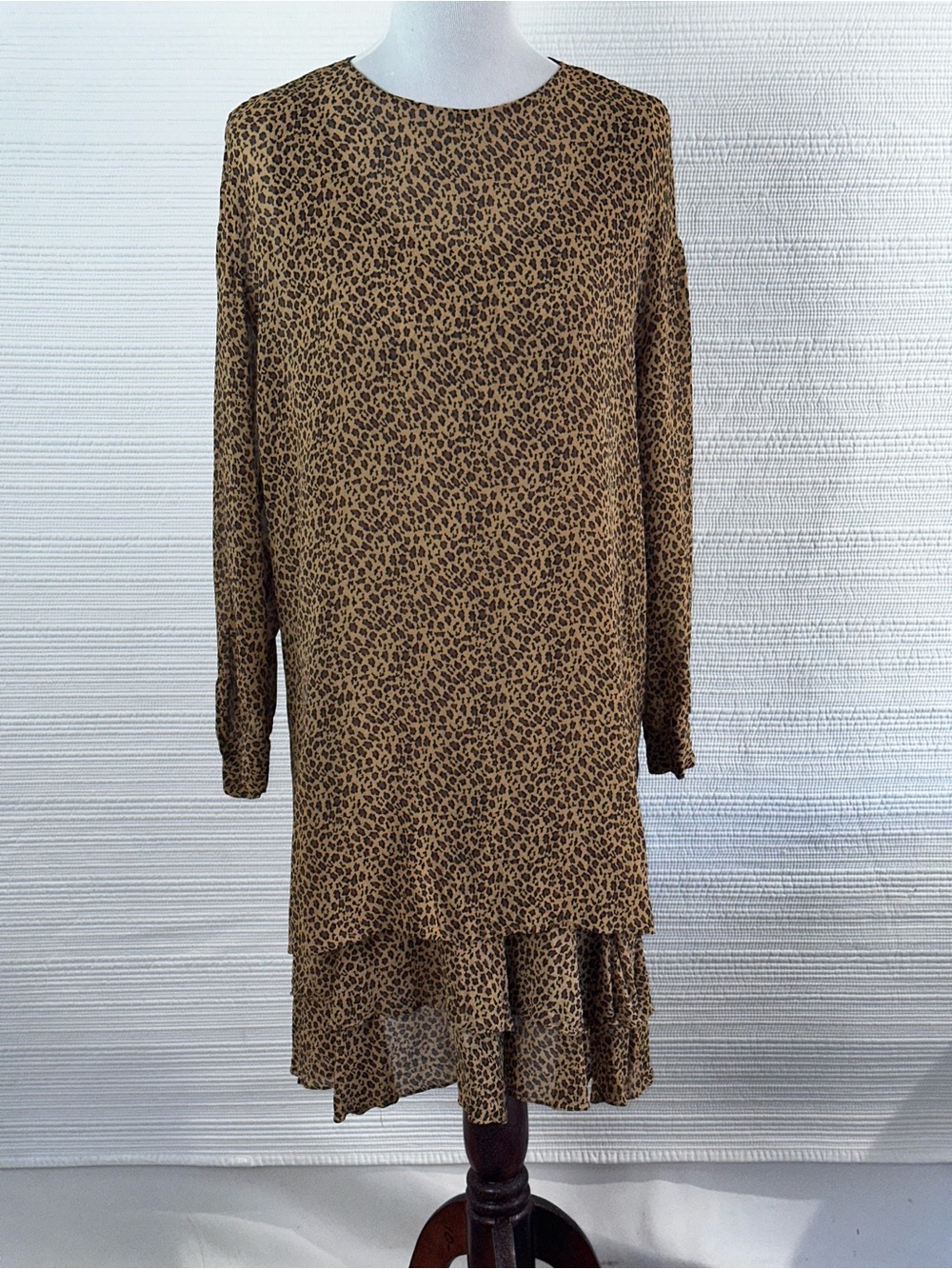 Dana Buchman Brown Leopard Print 2 Piece Set Sleeveless Slip Minimal  100% Silk